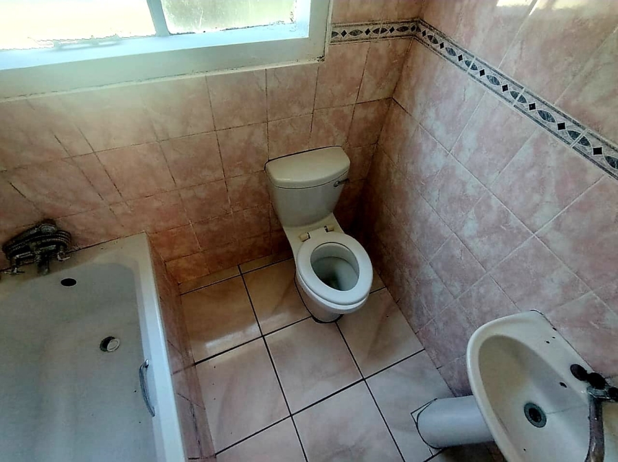 4 Bedroom Property for Sale in Mdantsane Nu 17 Eastern Cape